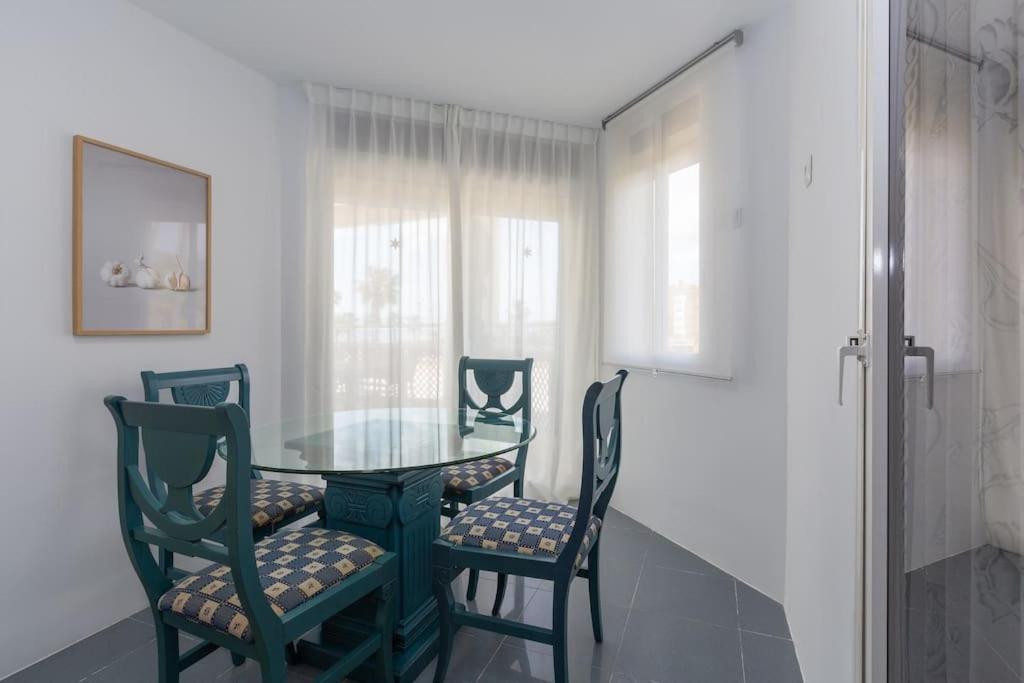 Eden Costa Lago Primera Linea De Mar Torremolinos Exterior foto