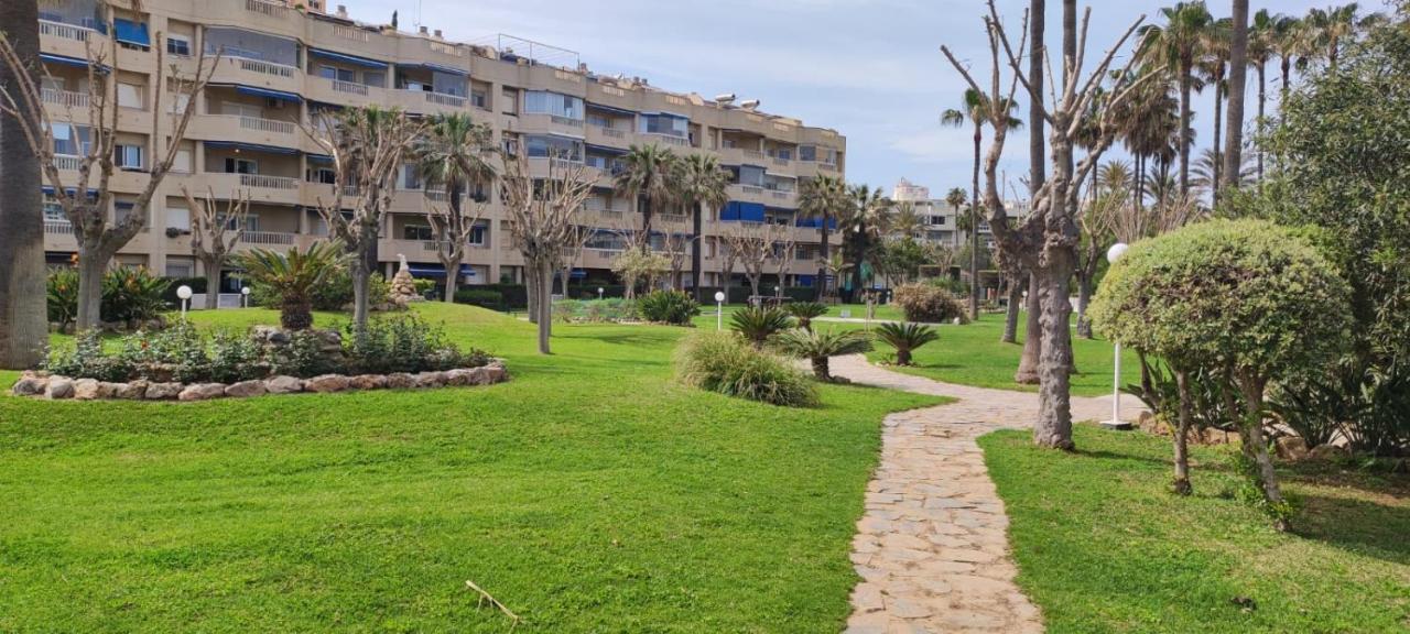 Eden Costa Lago Primera Linea De Mar Torremolinos Exterior foto